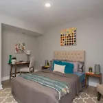 Pristine 3 Bdrm - Garage Parking - Close To Upenn