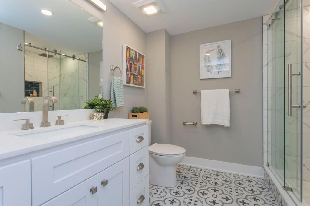 Apartment Pristine 3 Bdrm - Garage Parking - Close To Upenn Philadelphia