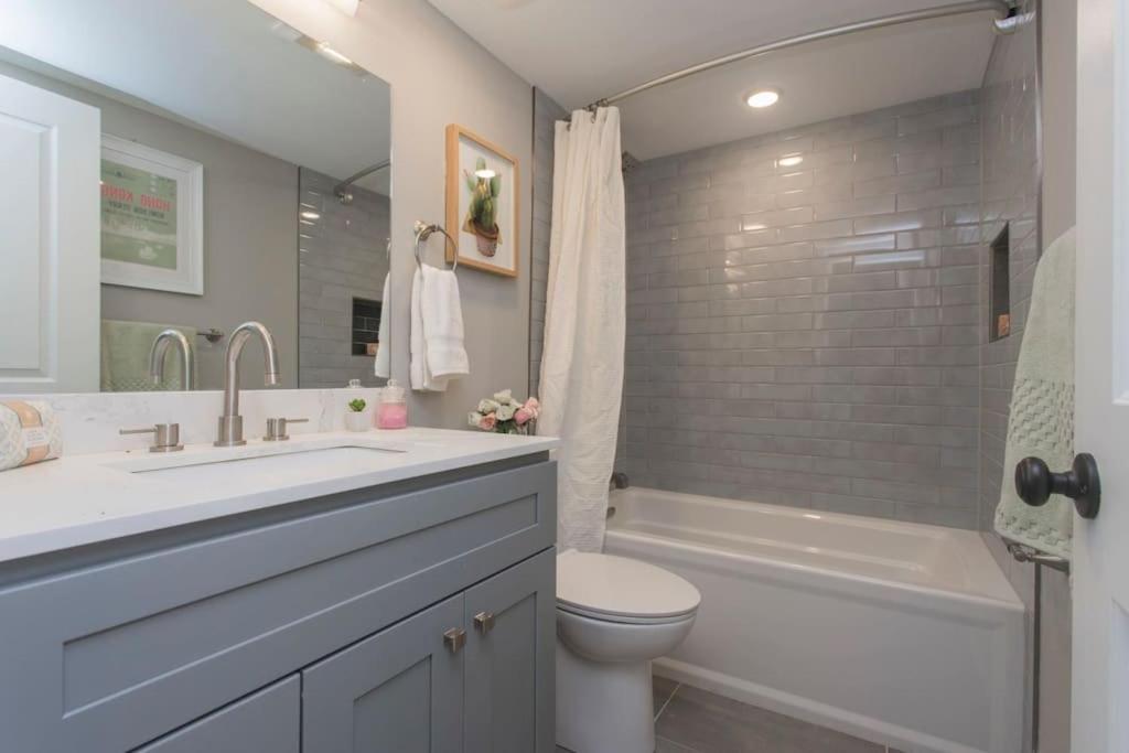 Apartment Pristine 3 Bdrm - Garage Parking - Close To Upenn *